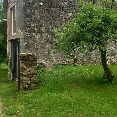 Familial 10 Places * Castelnau-de-Brassac